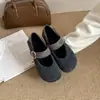Zapatos de algodón para otoño e invierno con forro de felpa 2026 dos suelas planas zapatos Mary Jane para mujer zapatos de boca poco profunda de una sola tira de tacón cerrado a la moda