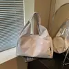 Bolsa de mano casual de nailon para mujer, gran capacidad, bolso de hombro versátil para estudiantes, para ir al trabajo y uso diario
