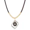 Colar Pingente de Moeda de Cobre Trançado Vintage para Homens e Mulheres, Corrente de Suéter de Luxo Leve, Corrente de Clavícula Versátil, Acessório da Moda