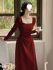 Vestido vermelho de manga comprida, vestido feminino de noivado francês para primavera e outono, vestido de brinde para noiva, geralmente usando saia vermelha, vestido longo