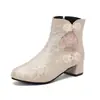 Botas Botas de Tacón Grueso Hanfu Estilo Nuevo Guofeng Botines Cortos Comercio Exterior Hebilla Tela Estampada Cheongsam Otoño e Invierno Botas de Caballero Elegantes Tacón