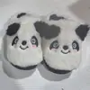 Directo de fábrica: adorables pantuflas de algodón de panda de dibujos animados, unisex, para uso en interiores y en casa, de felpa, adecuadas para otoño e invierno, pantuflas de algodón para niños