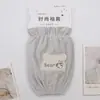 Novedad Otoño e Invierno Mangas Cortas para Mujer, Mangas Bordadas de Oso Anti-Manchas para Estudiante, Protectores de Manga para Chaqueta de Plumas al por Mayor