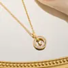 Collar de diamantes con anillo de lujo ligero para mujer, diseño de nicho de moda de alta gama, colgante de circonita de celebridad de Internet, clavícula de acero de titanio