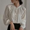 Camisa Blanca Arrugada de Ácido Acético con Cuello de Hebilla de Perla para Mujer Nueva Primavera 2023 Elegante Retro Holgada Manga de Linterna
