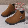 Botas Femininas Europeias e Americanas de Comércio Exterior com Zíper Lateral Bico Redondo Novo Outono/Inverno 2025 Salto Quadrado Botas da Moda Atacado Tamanho Grande