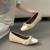 Zapatos Mary Jane cuadrados de lujo estilo francés para mujer, nuevos zapatos slip-on versátiles estilo hada para el otoño de 2026 para combinar con faldas, ligeros
