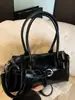 2025 Nueva Bolsa Retro Bajo el Brazo Moda Casual Versión Coreana Bolsa Baguette de Nicho Bolso de Hombro Simple para el Trabajo de Mujer
