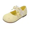 Novos Sapatos de Couro com Renda para Crianças na Primavera de 2026 para Meninas, Mocassins Doces para Crianças Pequenas, Sapatos de Solado Macio