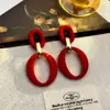 Pendientes Geométricos Circulares Exagerados Estilo Hong Kong Otoño e Invierno Nicho Temperamento Pendientes Dopamina Pendientes de Diseño Personalizado Venta al por Mayor