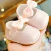 Sapatos de Bebê Sola Macia Antiderrapante Primavera e Outono Novo Estilo Calçados para Caminhar de Bebê Menina Iniciante 0-1 Ano Pequena Princesa
