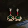 Conjunto de Joias de Luxo Leve com Bloqueio de Cores Vermelho e Verde Retrô, Colar, Brincos e Anel Elegantes para Mulheres, com Toque de Luxo e Estilo Versátil
