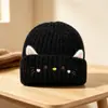 Chapéu de tricô bordado com gato fofo para mulheres, estilo coreano, macio e grosso, perfeito para outono e inverno, faz o rosto parecer menor, versátil e adequado para estudantes