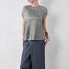 Camiseta Miyake Design Sense Bronzing Niche Chic de manga corta con pliegues y cintura, corte entallado, adelgazante y cuello redondo para mujer