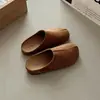 Mules de Punta Redonda para Primavera/Verano 2026 Calzado de Exterior Zapatos Perezosos Suela Gruesa Pantuflas de Punta Cerrada para Mujer Slip-on para el Hogar