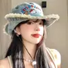 Nuevo Sombrero de Pescador de Mezclilla con Borde Deshilachado Bordado Lindo de Gato KT Japonés para Mujer Primavera Verano Estilo Coreano Ala Ancha Sombrero para el Sol Moderno