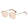 Gafas de Sol Cuadradas con Patas Roscadas Color Marrón Degradado Estilo Metal Old Money Europeo y Americano para Mujer Gafas de Sol Retro de Moda Sensación de Internet de Gama Alta