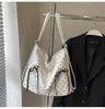 Bolsa Tote de Ombro Grande Capacidade Simples e Estilosa 2026 Verão Novo Design de Nicho Bolsa de Ombro Fashion para o Dia a Dia