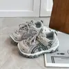 Tênis Esportivo Infantil 2026 Primavera/Outono Nova Moda Estilo Coreano Sapatos Casuais Sola Macia Antiderrapante Versátil Tênis de Pai Tênis de Corrida