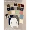 Yuanxi - Camisa básica versátil de manga larga con cuello en U, ajustada, estilo coreano, simple, para otoño 26348