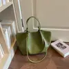 Bolso Tote Transfronterizo Retro de Gran Capacidad Estilo Coreano de Moda Bolso de Hombro Único Tejido de Alta Gama Diario Casual para el Trabajo Bolso de Axila