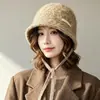 Sombrero de pescador de lana para mujer, engrosado para abrigar en otoño e invierno, hace que la cara se vea más pequeña, adecuado para cabezas de mayor tamaño, diseño versátil de punto con cordones