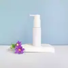 En stock Bomba de Loción Izquierda y Derecha Botella de Plástico Blanca Botella Transparente de Presión para Cosméticos Botella Portátil Recargable