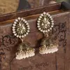 Aretes de Estilo Exótico de Venta Caliente Retro Literario Clásico Dignificado Ganchos para la Oreja Versátil Hueco Moda Borla Colgantes