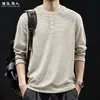 Camiseta Henley de Rayas Finas Estilo Retro Americano Manga Larga para Hombre Primavera Otoño Holgada Casual Pulóver Capa Base Superior Moderna