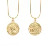 Collar Moneda con Retrato Redondo Tridimensional de Moda Europea y Americana para Mujer, Acero de Titanio Chapado en Oro de 18 Quilates, Cadena para Clavícula Hip-Hop con un Toque de Lujo