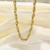 Colar em camadas de corrente de cobra plana de três camadas, moda joia transfronteiriça europeia e americana, corrente de metal em forma de cruz para mulheres, corrente de clavícula com temperamento, atacado