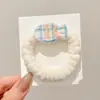 Scrunchie de Pelúcia Fofo em Formato de Peixe na Cor Creme para Mulheres, Novo Estilo 2025, Elástico de Cabelo que Não Danifica o Cabelo, Corda Elástica para Cabelo, Acessório de Cabelo