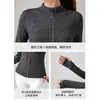 Top de Pilates gris, ajustado, para mujeres petite, nuevo conjunto de yoga para principios de otoño 2026, chaqueta de corte slim de alta gama para mujer