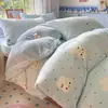 Juego de cuatro piezas de terciopelo de leche clase A invierno doble cara engrosado terciopelo coral ropa de cama para dormitorio estudiantil juego de tres piezas de franela edredón z