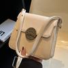 A bolsa pequena popular deste ano para mulheres outono e inverno 2023 nova moda bolsa mensageiro retrô popular online popular bolsa quadrada pequena de ombro único