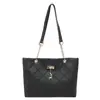 2026 Modelo Nuevo Color Sólido Textura Simple y Elegante Versátil Bolsa Tote de Gran Capacidad Bolso de Mano Bolso de Hombro para Debajo del Brazo