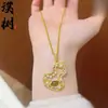 Loja de Ouro Mesmo Estilo Banhado a Ouro Gelo Triturado Trevo de Quatro Folhas Cabacinha Colar para Mulheres, Versátil e Elegante, Borboleta em Forma de Coração Corrente de Clavícula Joia