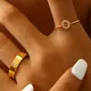Moda Coreana Ins Estilo de Luxo Conjunto de Anéis em Forma de Coração Cravejados com Diamantes para Mulheres Aço Inoxidável Banhado a Ouro 18K Joias Simples Personalizadas