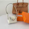 Mini Bolso Lindy Bolso con Cadena Colgante Lindo Adorno para Coche Llavero Colgante Creativo Bolso para Auriculares Bluetooth N