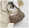 Bolsa de Ombro Única Color Block Tendência Venda Quente Personalizada Feminina 2025 Novo Estilo Coreano Estampa de Personalidade Bolsa de Axila Moda Estampa de Leopardo