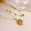 Diseño Minimalista Europeo y Americano Cadena para Clavícula de Disco Dorado, Collar Versátil con Colgante Personalizado de Cara Sonriente Sol Estrella de Lujo Ligero para Mujeres