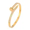 Nuevo Estilo Personalizado Estilo Coreano Tarjeta Hogar Uña Pulsera Completa de Circonio Baño Lujo Ligero Bolso de Gama Alta Pulsera de Acero Inoxidable Versátil