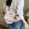 Bolso de Mano Pequeño Cuadrado Versátil Casual de Moda Transfronteriza para Mujer, Bolso de Hombro y Cruzado Nuevo de Exquisita Textura de Alta Calidad