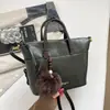 Cross2026 Otoño Nuevo Estilo Coreano Nicho Bolso de Mano para Mujer Bolso de Hombro Casual Alta Apariencia Elegante Bolso Cuadrado Pequeño