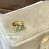 Brincos de argola em aço titânio 316L, com zircônias contrastantes rosa e azul brilhantes, brincos únicos para mulheres, argolas, joias