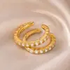 Moda Europea y Americana Personalidad Clips para Orejas de Zirconia con Diamantes Completos para Mujer, Fila Simple de Diamantes, Pendientes de Diseño Nicho, Acero Inoxidable Oro de 18K