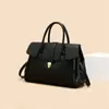 Bolsa de Mano Grande de Amazon Europea y Americana Estilo Retro Simple Bolso de Mano para Viajes Moda Versátil Bolso de Hombro Casual