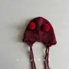 Chapéu de Bebê Vermelho Escuro Fofo Estilo Outono e Inverno para Meninos e Meninas Chapéu de Lã Tricotado Infantil para Manter Aquecido ao Sair, Proteção para as Orelhas e à Prova de Vento