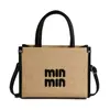 Bolsas Novas de Inverno 2026 Transfronteiriças Versátil Padrão de Letras Grande Capacidade Texturizada Leve Luxo Ombro Único Mão Bolsa Tote para Mulheres