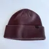 Modioso Gorro de Punto Versátil y Cálido con Etiqueta de Cuero para Mujer, Nuevo Gorro de Invierno a Prueba de Viento, Gorro de Lana Elegante de Color Sólido
